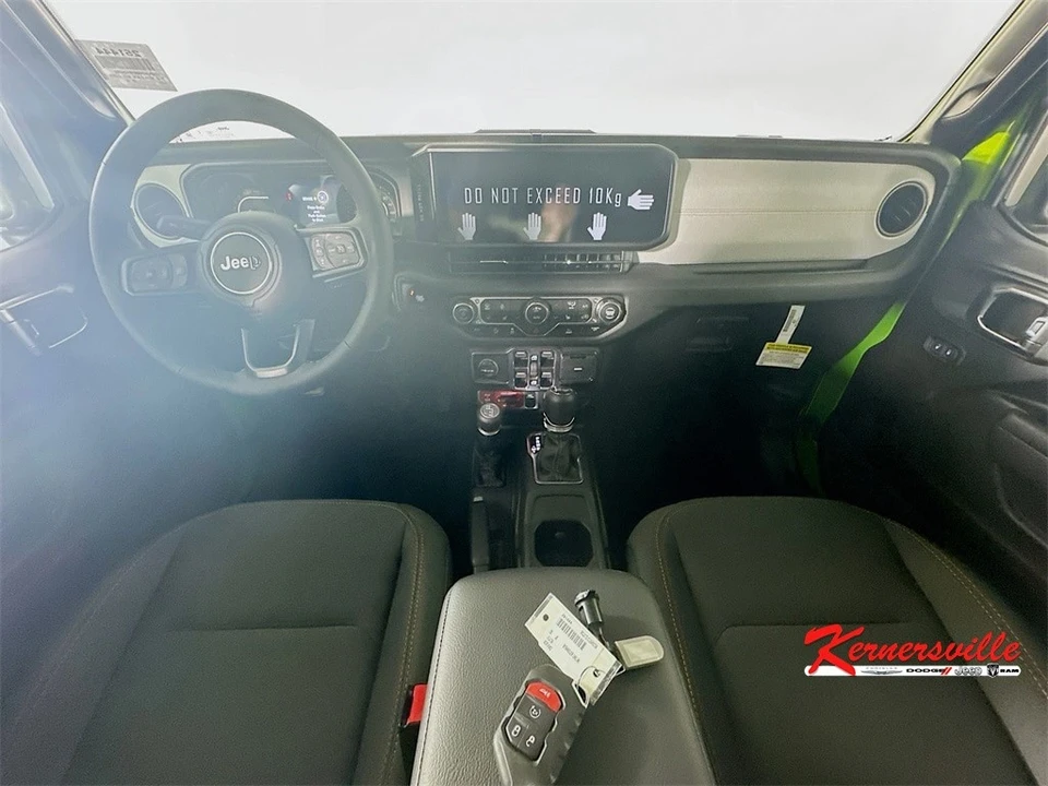 2025 Jeep JL Wrangler - Image 9 of 21