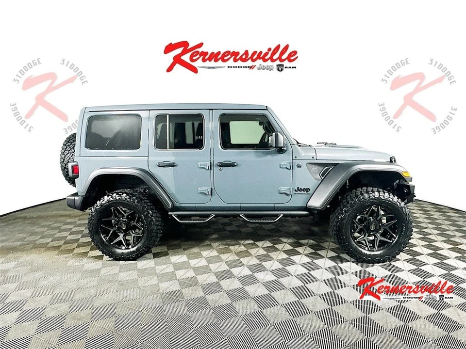 2025 Jeep JL Wrangler - Image 8 of 21