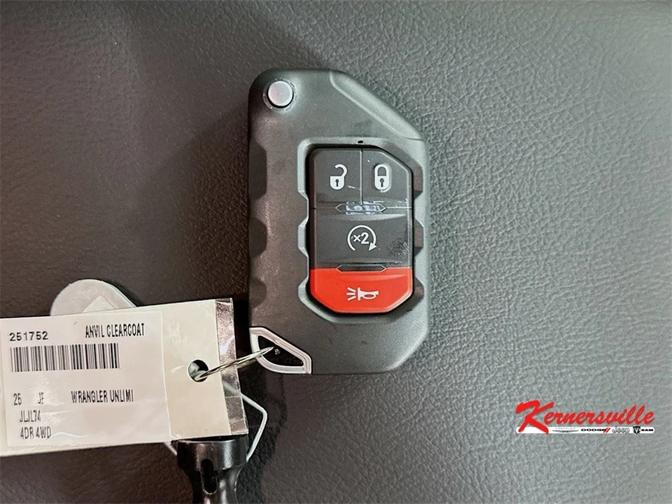2025 Jeep JL Wrangler - Image 20 of 21