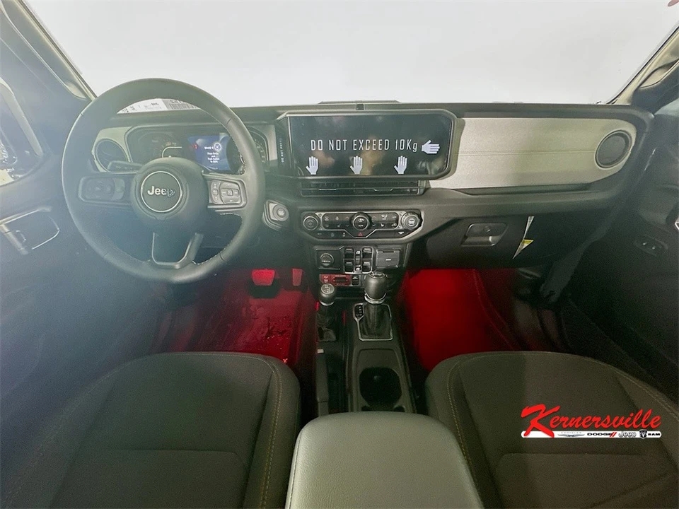 2025 Jeep JL Wrangler - Image 9 of 12