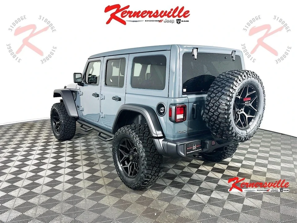 2025 Jeep JL Wrangler - Image 5 of 21