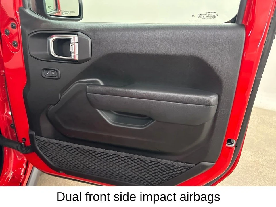 2025 Jeep JL Wrangler - Image 23 of 31