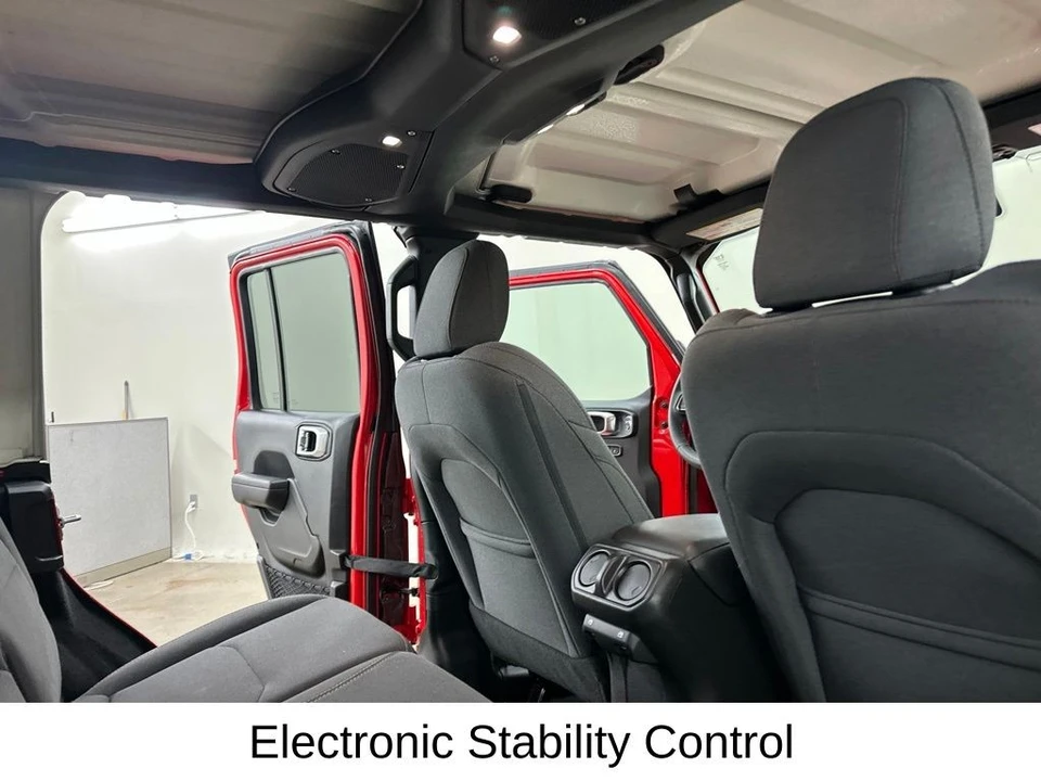 2025 Jeep JL Wrangler - Image 26 of 31