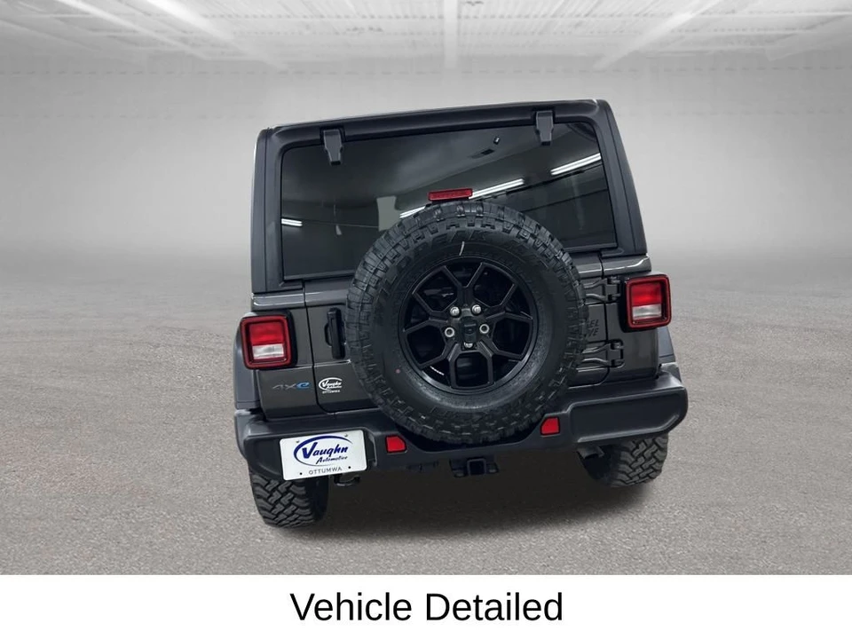 2025 Jeep JL Wrangler - Image 11 of 12