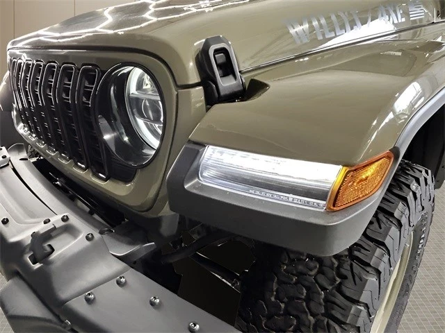 2025 Jeep JL Wrangler - Image 10 of 21