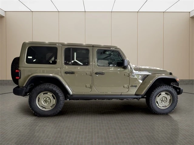 2025 Jeep JL Wrangler - Image 6 of 21