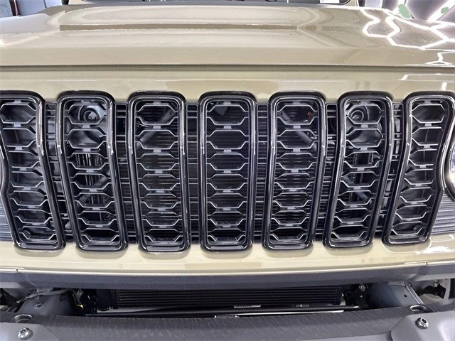 2025 Jeep JL Wrangler - Image 9 of 21