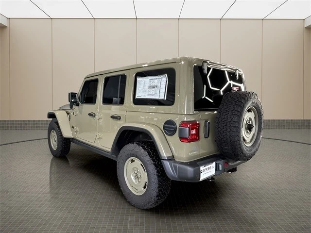 2025 Jeep JL Wrangler - Image 3 of 21