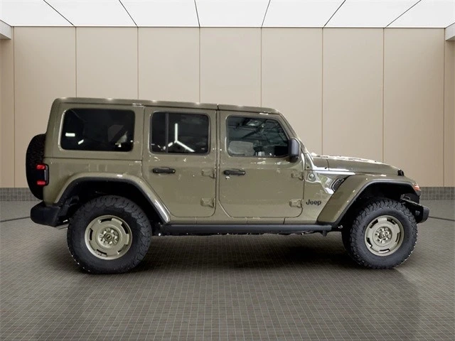 2025 Jeep JL Wrangler - Image 6 of 21