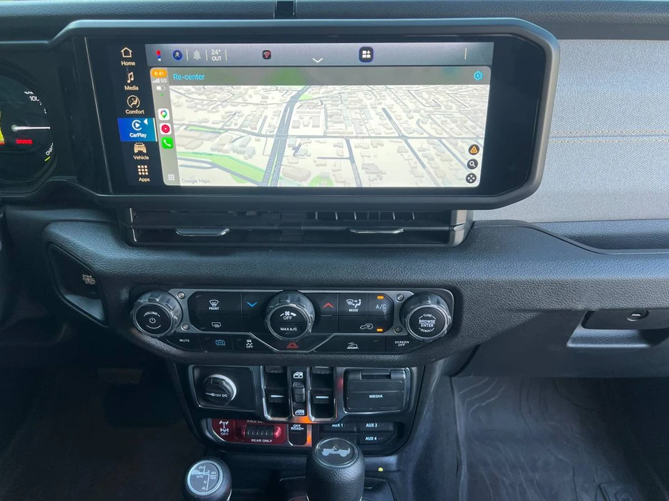 2025 Jeep JL Wrangler - Image 12 of 18