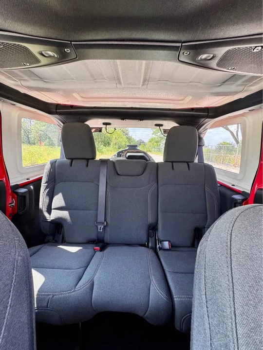 2025 Jeep JL Wrangler - Image 19 of 19