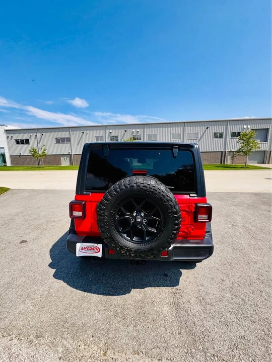 2025 Jeep JL Wrangler - Image 4 of 19