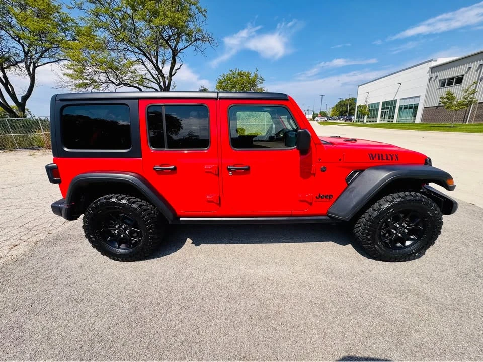 2025 Jeep JL Wrangler - Image 2 of 19