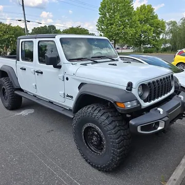 2025 Jeep Gladiator
