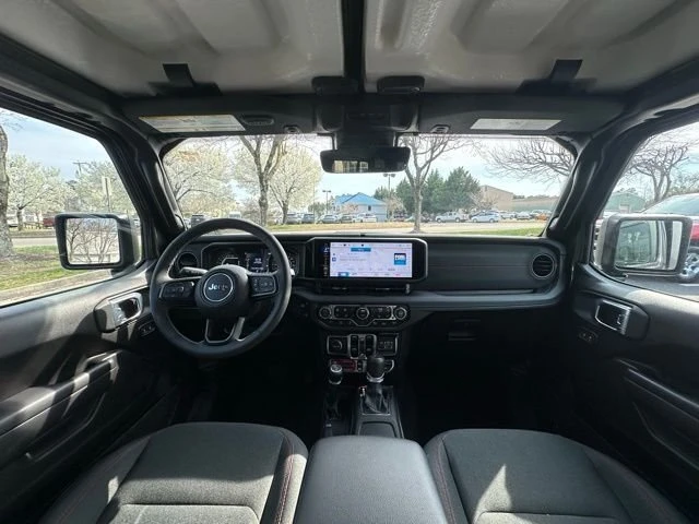 2025 Jeep JT Gladiator - Image 10 of 11