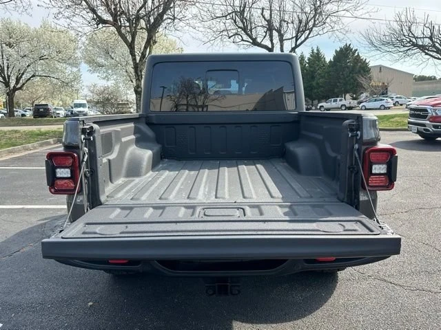 2025 Jeep JT Gladiator - Image 8 of 11