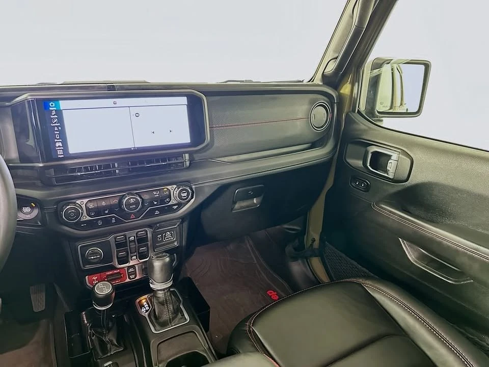 2025 Jeep JT Gladiator - Image 18 of 20