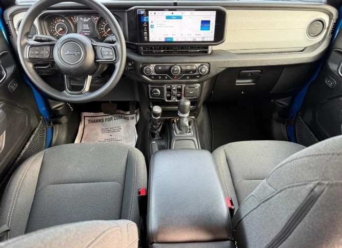 2025 Jeep JT Gladiator - Image 10 of 12