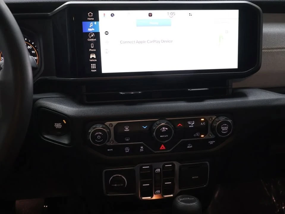 2025 Jeep JT Gladiator - Image 8 of 13