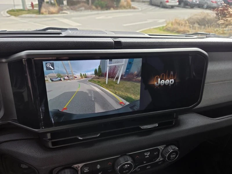 2025 Jeep JT Gladiator - Image 19 of 20