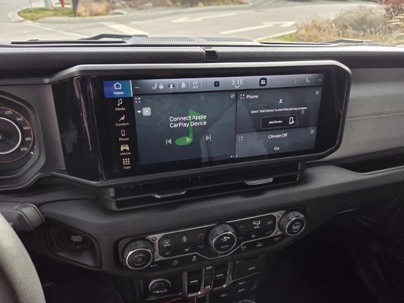 2025 Jeep JT Gladiator - Image 18 of 20