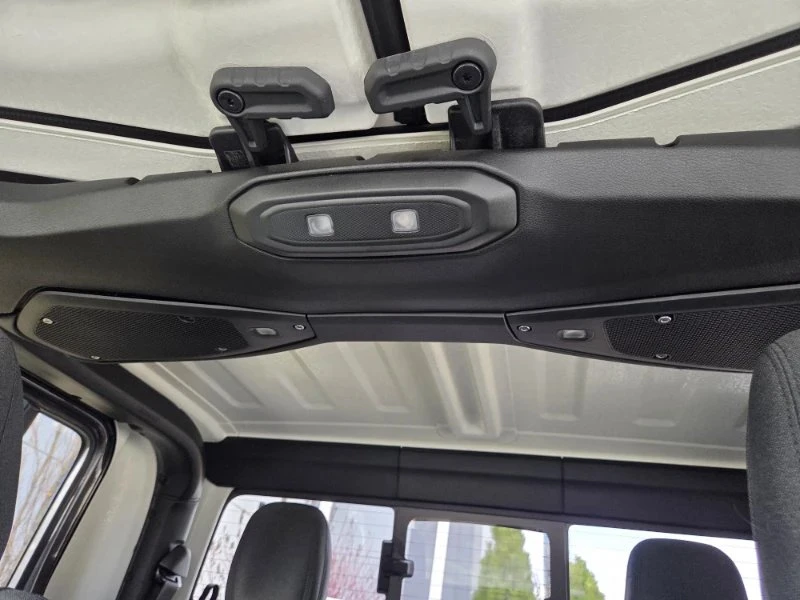 2025 Jeep JT Gladiator - Image 20 of 20