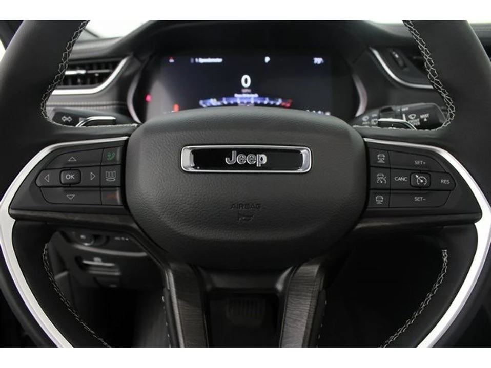 2025 Jeep WL Grand Cherokee - Image 15 of 20