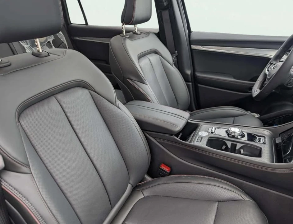 2025 Jeep Wagoneer S - Image 9 of 20