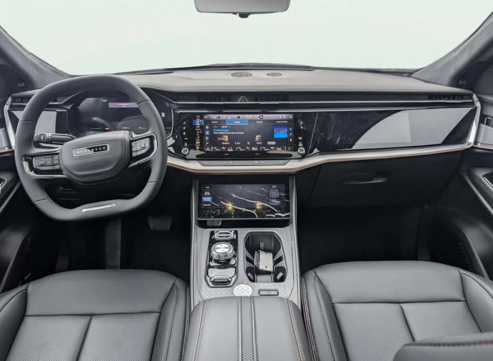 2025 Jeep Wagoneer S - Image 14 of 20