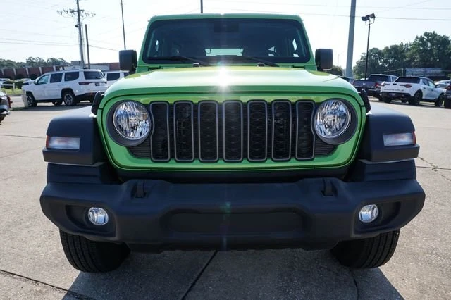 2025 Jeep JL Wrangler - Image 8 of 18