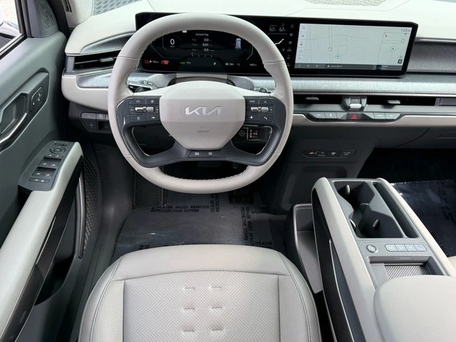 2025 Kia EV9 - Image 12 of 12