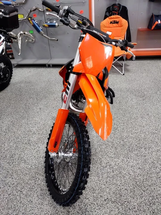 2025 KTM - Image 7 of 7