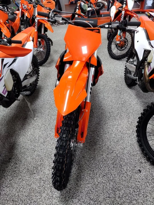 2025 KTM - Image 7 of 7