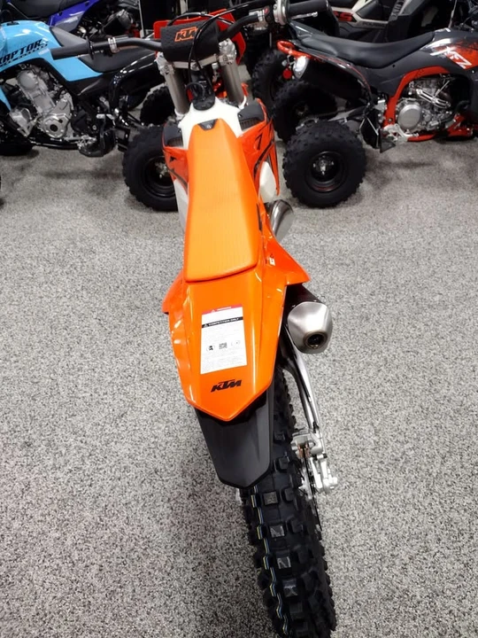 2025 KTM - Image 4 of 7