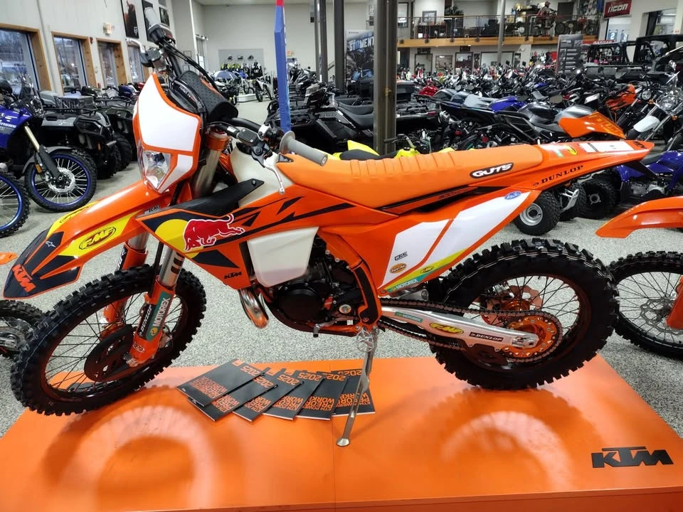 2025 KTM - Image 4 of 6
