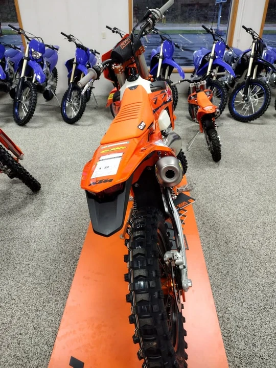 2025 KTM - Image 2 of 6