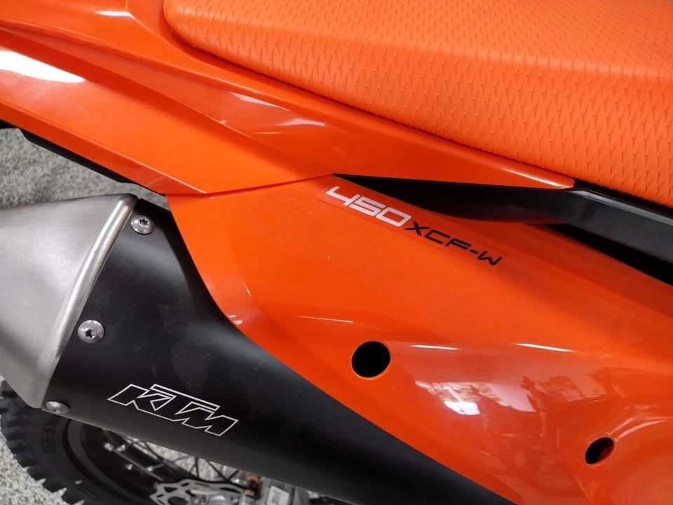 2025 KTM - Image 2 of 6