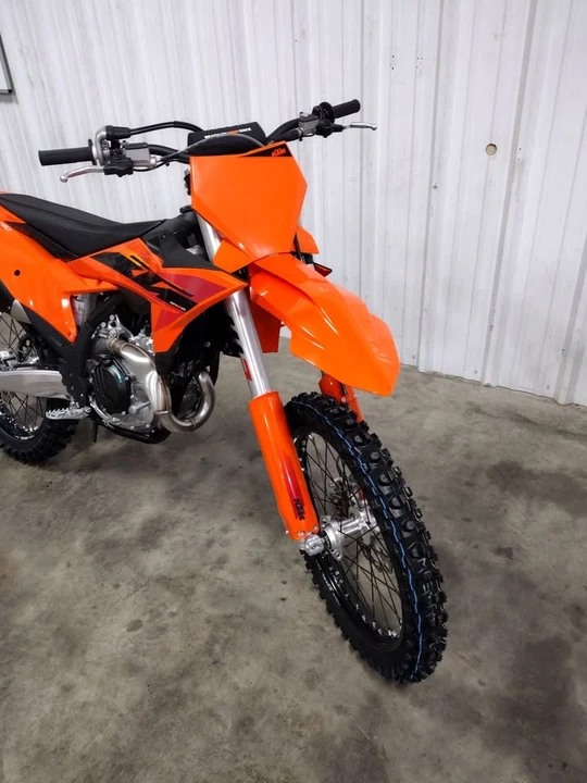 2025 KTM - Image 4 of 5