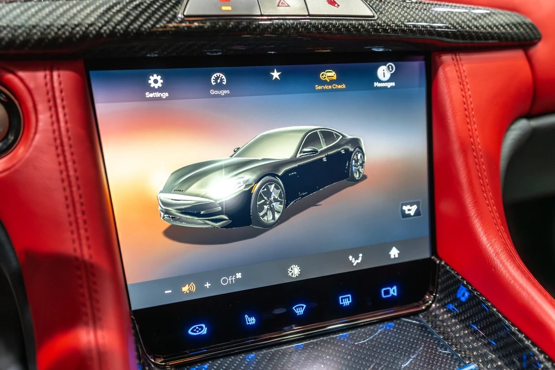 2025 Karma Revero - Image 18 of 21