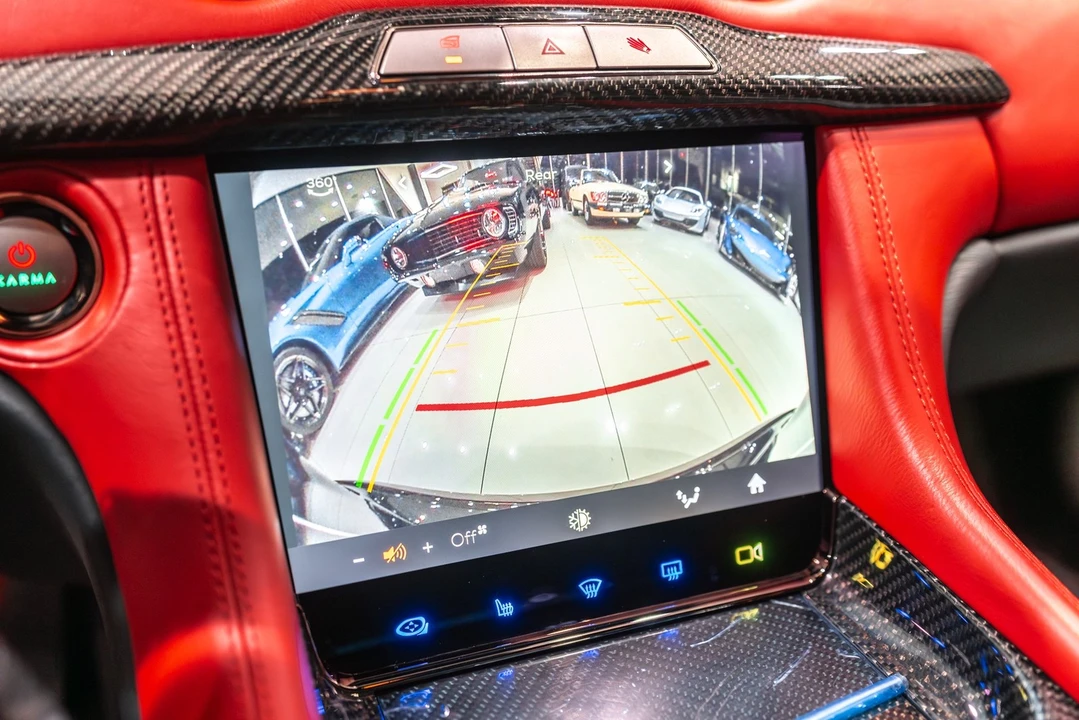2025 Karma Revero - Image 17 of 21