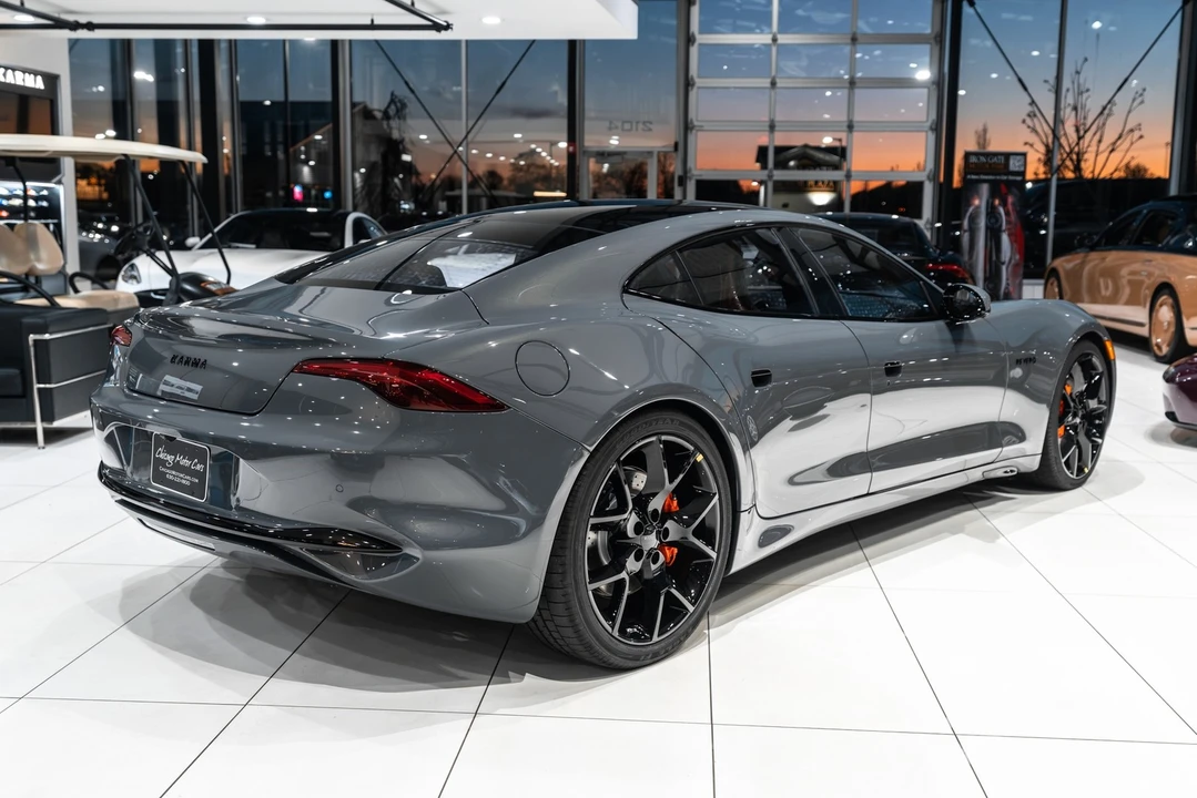 2025 Karma Revero - Image 4 of 21