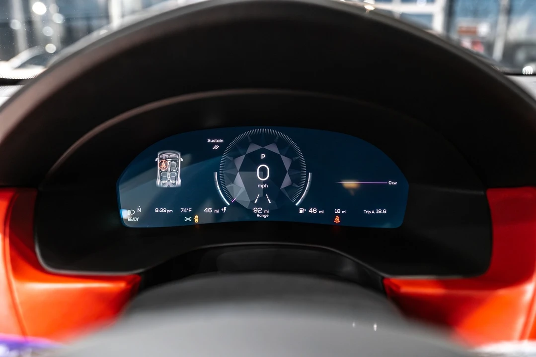 2025 Karma Revero - Image 11 of 21