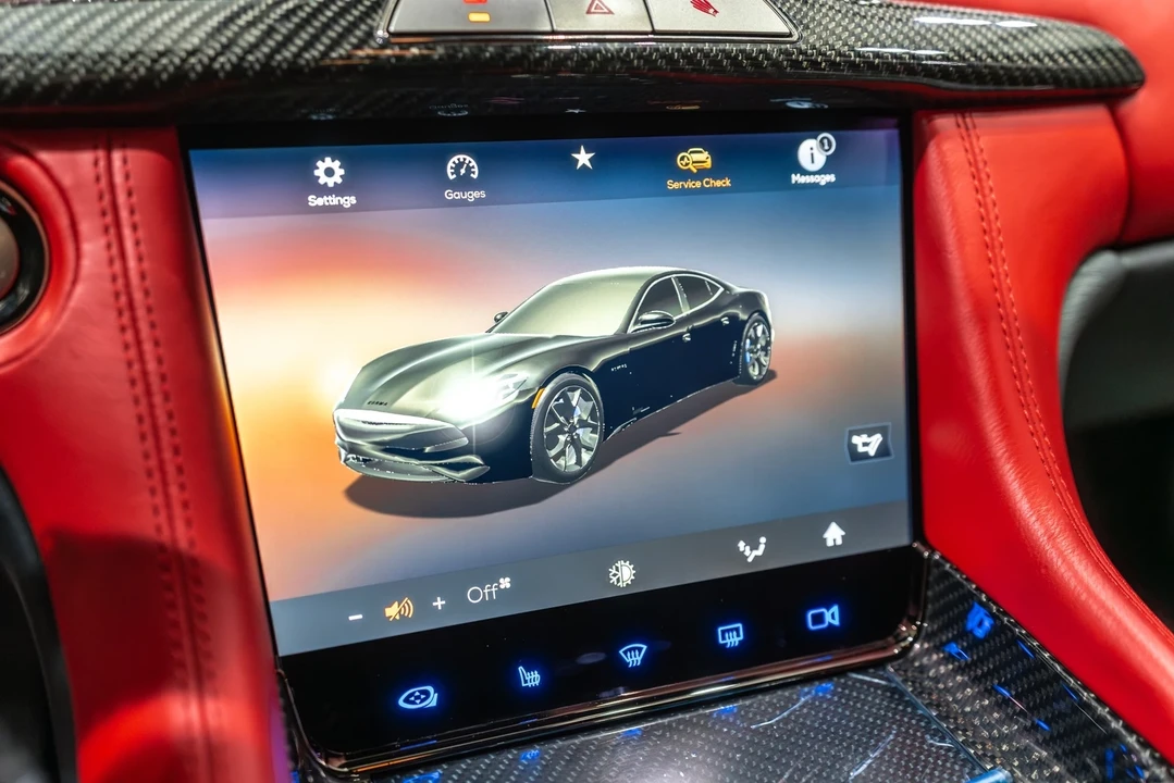 2025 Karma Revero - Image 18 of 21