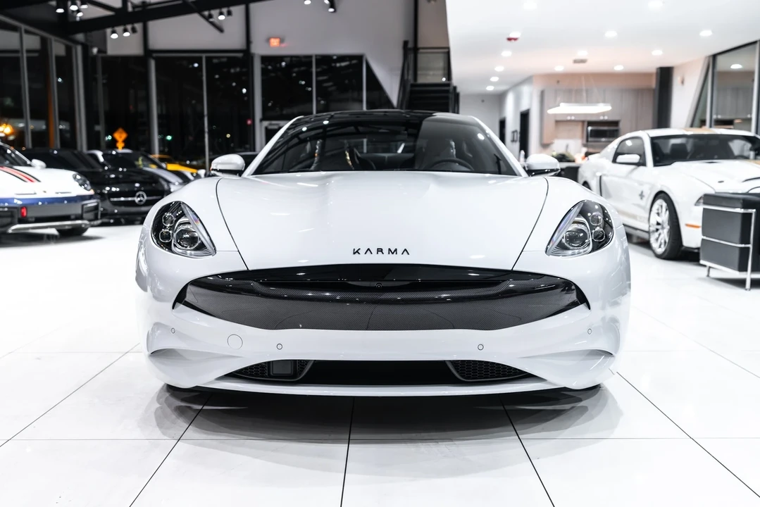 2025 Karma Revero - Image 5 of 21