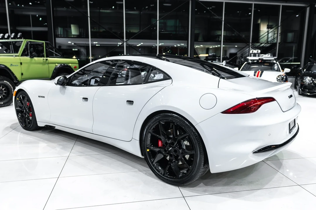 2025 Karma Revero - Image 2 of 21