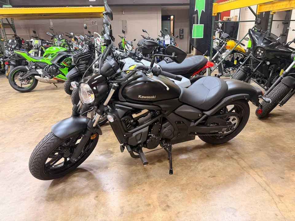 2025 Kawasaki - Image 3 of 3