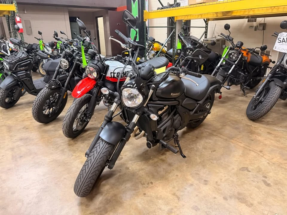 2025 Kawasaki - Image 2 of 3