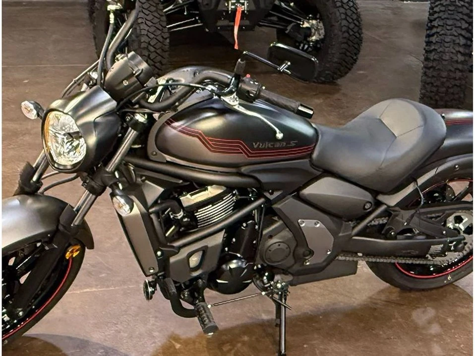 2025 Kawasaki - Image 2 of 10
