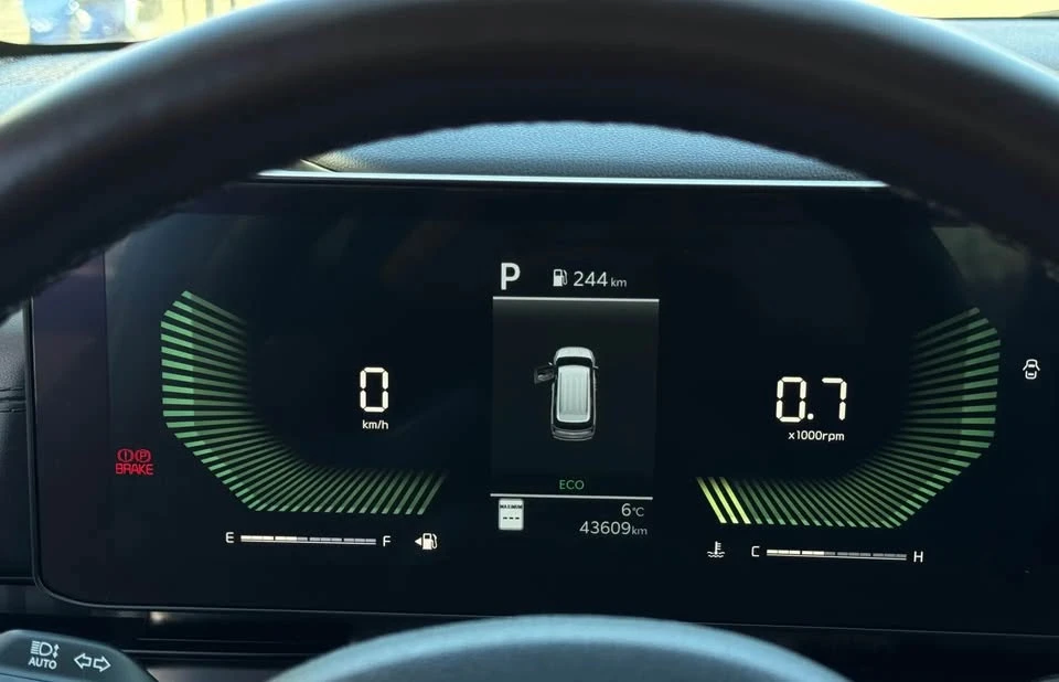 2025 Kia Carnival - Image 11 of 20