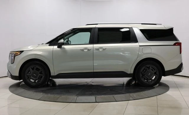 2025 Kia Carnival - Image 6 of 12